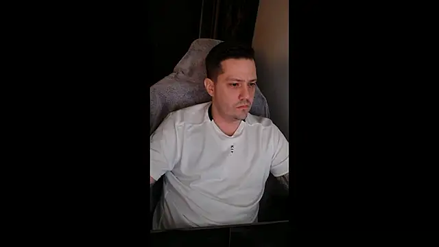 skrottum online show from March 3, 8:21 pm