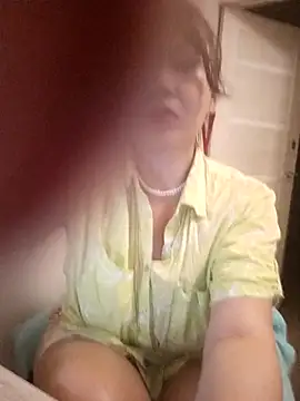 Snapshot of ROXOLANAA_SEXY chatting on October 22, 5:24 pm ROXOLANAA SEXY online show from October 22, 5:24 pm