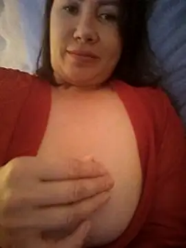 Snapshot of ROXOLANAA_SEXY chatting on November 2, 6:05 am ROXOLANAA SEXY online show from November 2, 6:05 am