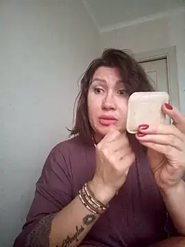 Snapshot of ROXOLANAA_SEXY chatting on November 10, 12:59 pm ROXOLANAA SEXY online show from November 10, 12:59 pm