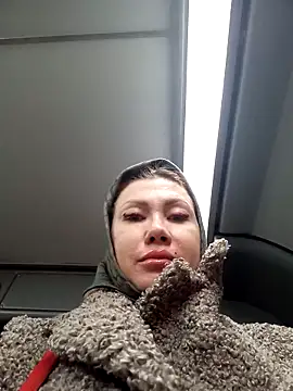 Snapshot of ROXOLANAA_SEXY chatting on November 14, 2:49 pm ROXOLANAA SEXY online show from November 14, 2:49 pm