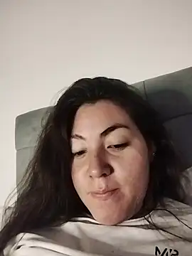 Snapshot of katha_steele_ chatting on November 14, 2:21 am katha steele online show from November 14, 2:21 am