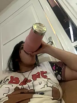 kamila-wc online show from January 10, 5:42 am