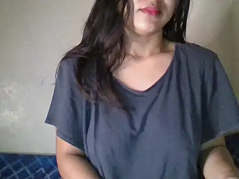  smiling4u  online show from March 21, 8:45 pm