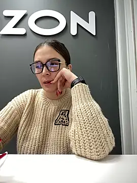 Snapshot of Sweet_Lollypop chatting on January 2, 4:02 pm Sweet Lollypop online show from January 2, 4:02 pm
