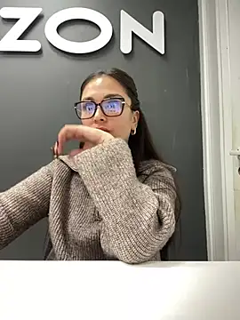 Snapshot of Sweet_Lollypop chatting on January 11, 4:46 pm Sweet Lollypop online show from January 11, 4:46 pm