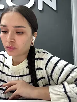 Snapshot of Sweet_Lollypop chatting on January 22, 8:18 am Sweet Lollypop online show from January 22, 8:18 am
