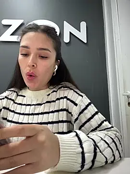 Snapshot of Sweet_Lollypop chatting on January 26, 7:10 am Sweet Lollypop online show from January 26, 7:10 am