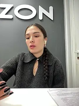 Snapshot of Sweet_Lollypop chatting on February 7, 1:11 pm Sweet Lollypop online show from February 7, 1:11 pm