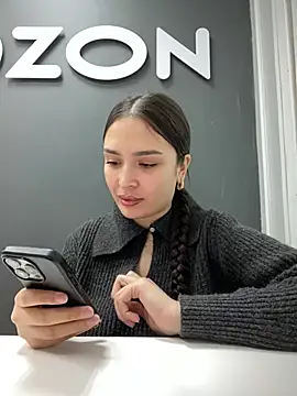 Snapshot of Sweet_Lollypop chatting on February 20, 7:12 am Sweet Lollypop online show from February 20, 7:12 am
