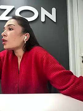 Snapshot of Sweet_Lollypop chatting on March 3, 7:43 am Sweet Lollypop online show from March 3, 7:43 am