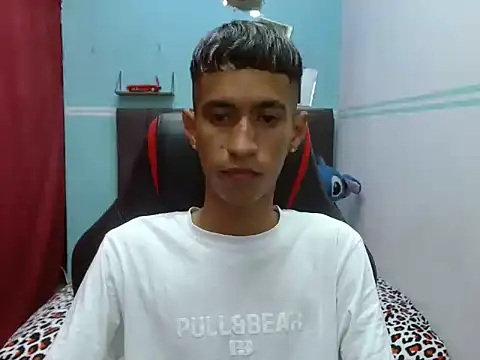 Angelstripboy online show from March 25, 11:11 pm