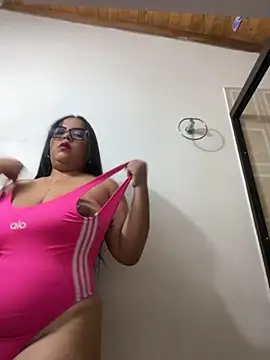 Snapshot of Anasofialu chatting on September 15, 6:08 pm Anasofialu online show from September 15, 6:08 pm