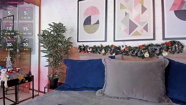 Snapshot of susan_cute198 chatting on December 29, 12:23 pm susan cute198 online show from December 29, 12:23 pm