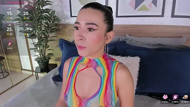 Snapshot of susan_cute198 chatting on February 12, 11:51 am susan cute198 online show from February 12, 11:51 am