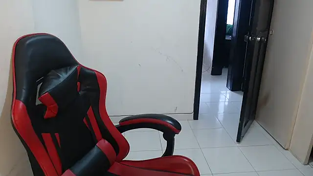 Liamiler01  online show from November 26, 2:18 pm