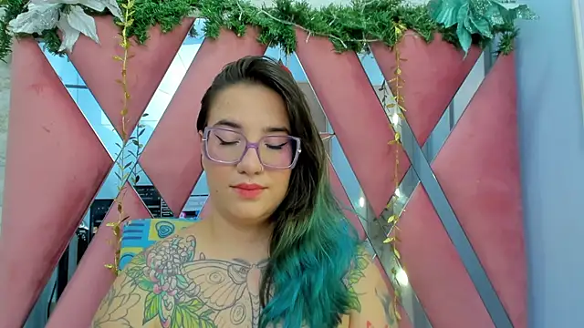 Snapshot of DEVA_BLUE_ chatting on January 8, 7:13 am DEVA BLUE  online show from January 8, 7:13 am