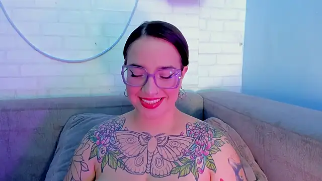 Snapshot of DEVA_BLUE_ chatting on March 5, 3:29 am DEVA BLUE  online show from March 5, 3:29 am