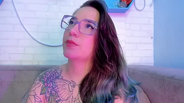 Snapshot of DEVA_BLUE_ chatting on March 6, 6:52 am DEVA BLUE  online show from March 6, 6:52 am