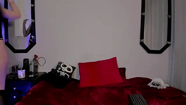 Snapshot of Amy_Aloqua chatting on February 25, 5:11 pm Amy Aloqua online show from February 25, 5:11 pm