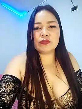 violet moore online show from December 2, 10:45 pm
