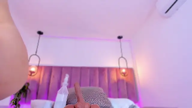 babepolly online show from April 7, 10:15 am