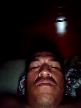 Snapshot of ELVERGON43267 chatting on October 20, 6:03 am ELVERGON43267 online show from October 20, 6:03 am