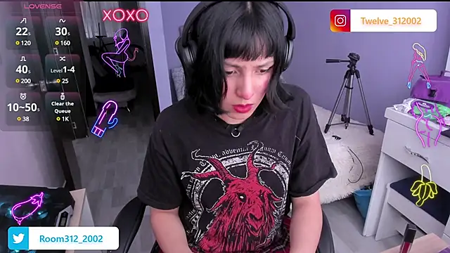 Snapshot of Room312_ chatting on January 3, 6:24 pm Room312 online show from January 3, 6:24 pm