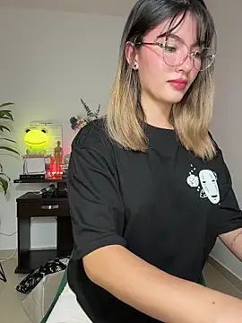 Your Honeey online show from November 14, 11:35 pm