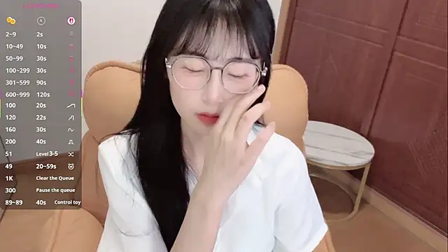 4uoki online show from February 16, 3:30 pm