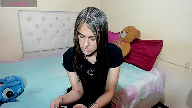 Snapshot of sweet1Girl chatting on February 23, 12:05 pm sweet1Girl online show from February 23, 12:05 pm