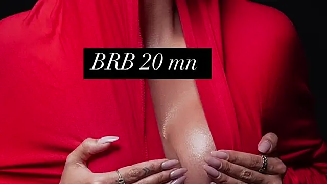 Snapshot of liah_v chatting on January 18, 11:11 pm liah v online show from January 18, 11:11 pm