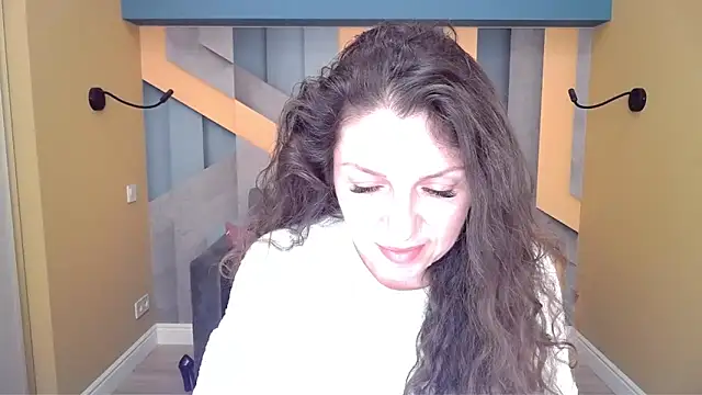 EllaLong online show from February 14, 12:35 pm