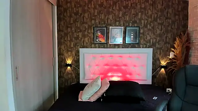 kitty  horny online show from February 6, 4:58 pm