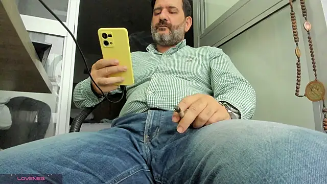 Maxi TheBigDaddy online show from April 17, 1:25 pm