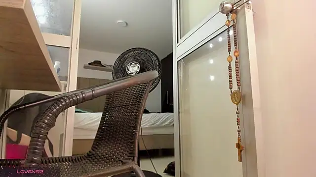 Maxi TheBigDaddy online show from April 19, 3:17 am