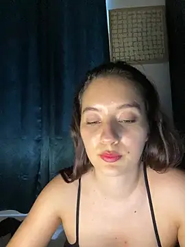 Sarah millerr  online show from May 6, 8:25 pm
