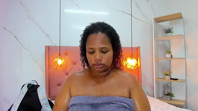 Belle Brunette online show from October 11, 9:46 pm