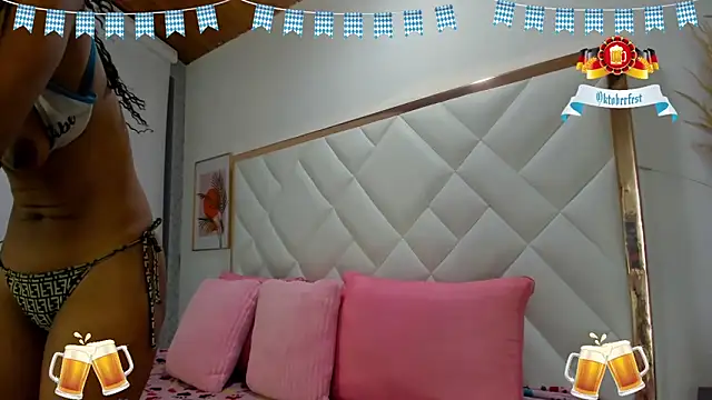 EmiliBonnie online show from September 25, 12:03 am