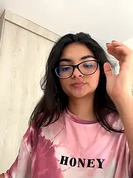 Cat2525 online show from November 9, 7:56 pm