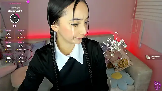 tinysara online show from February 15, 4:14 pm