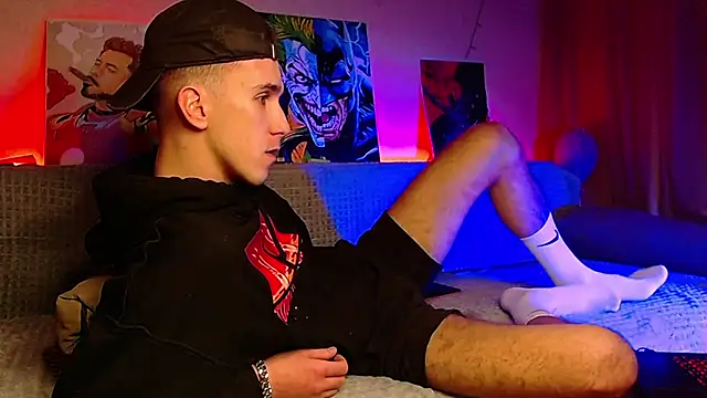 Snapshot of Midnighter_ chatting on January 30, 2:36 pm Midnighter online show from January 30, 2:36 pm