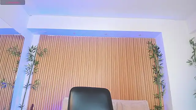 charlottewhitte online show from October 14, 11:33 am