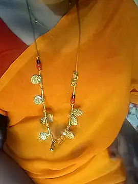 Snapshot of tuttifrutti17 chatting on December 18, 7:19 pm tuttifrutti17 online show from December 18, 7:19 pm