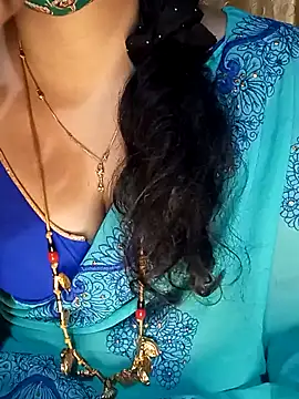 Snapshot of tuttifrutti17 chatting on January 8, 5:37 pm tuttifrutti17 online show from January 8, 5:37 pm