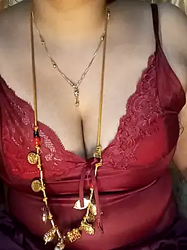 Snapshot of tuttifrutti17 chatting on January 11, 4:57 pm tuttifrutti17 online show from January 11, 4:57 pm