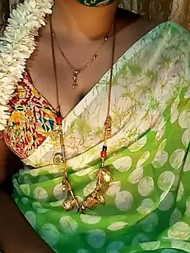 Snapshot of tuttifrutti17 chatting on January 29, 5:35 pm tuttifrutti17 online show from January 29, 5:35 pm