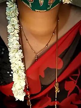 Snapshot of tuttifrutti17 chatting on March 16, 5:39 pm tuttifrutti17 online show from March 16, 5:39 pm