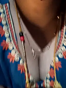 Snapshot of tuttifrutti17 chatting on September 16, 5:58 pm tuttifrutti17 online show from September 16, 5:58 pm