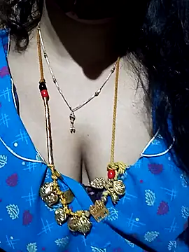 Snapshot of tuttifrutti17 chatting on September 18, 4:53 pm tuttifrutti17 online show from September 18, 4:53 pm